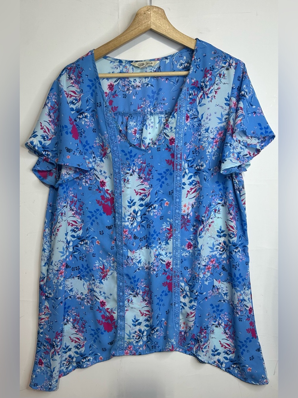 The Pioneer Woman Blue Floral Asymmetrical Blouse XL
